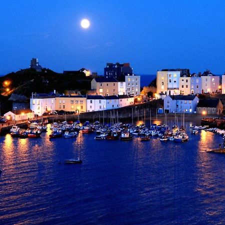 Stylish Tenby Apartment, Great Location, Parking Exterior foto